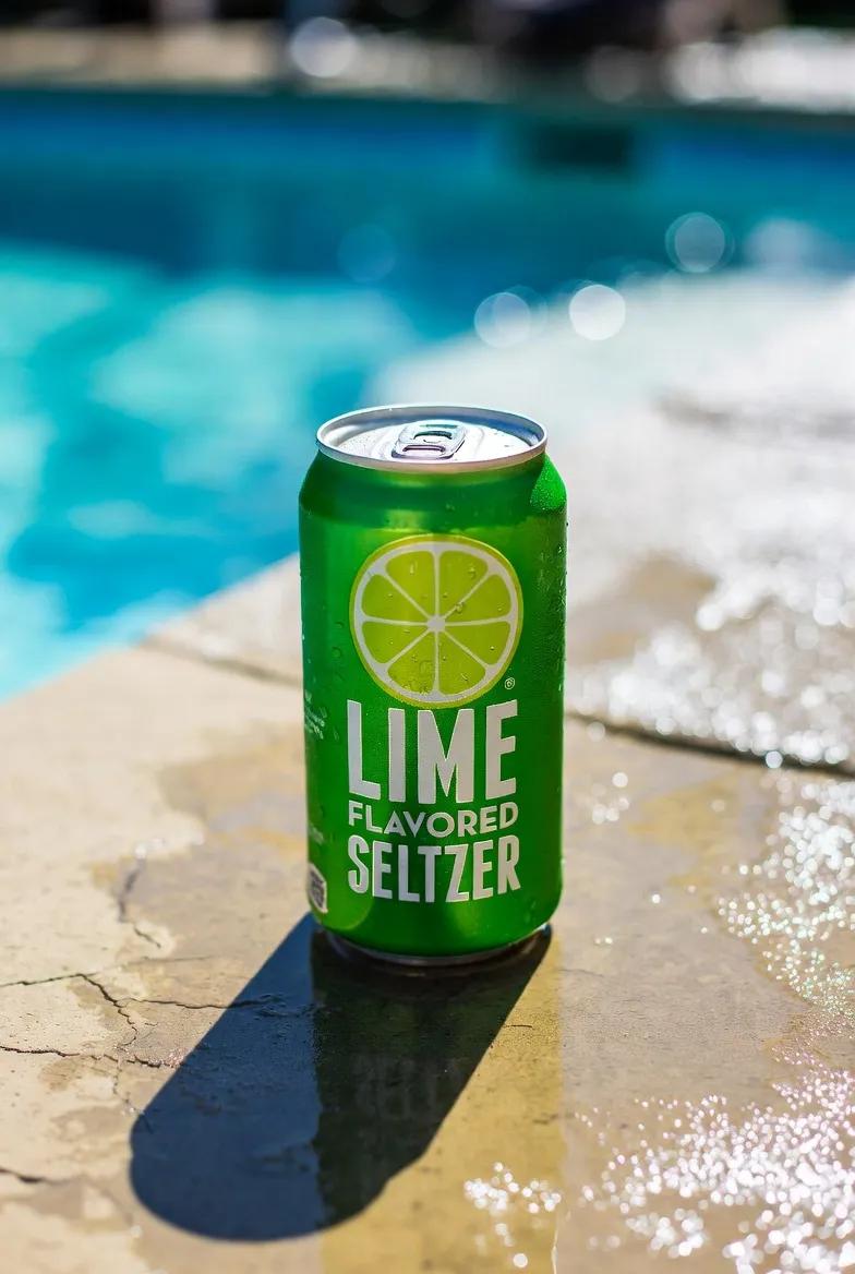 Macro Product Shot of Seltzer Can 3