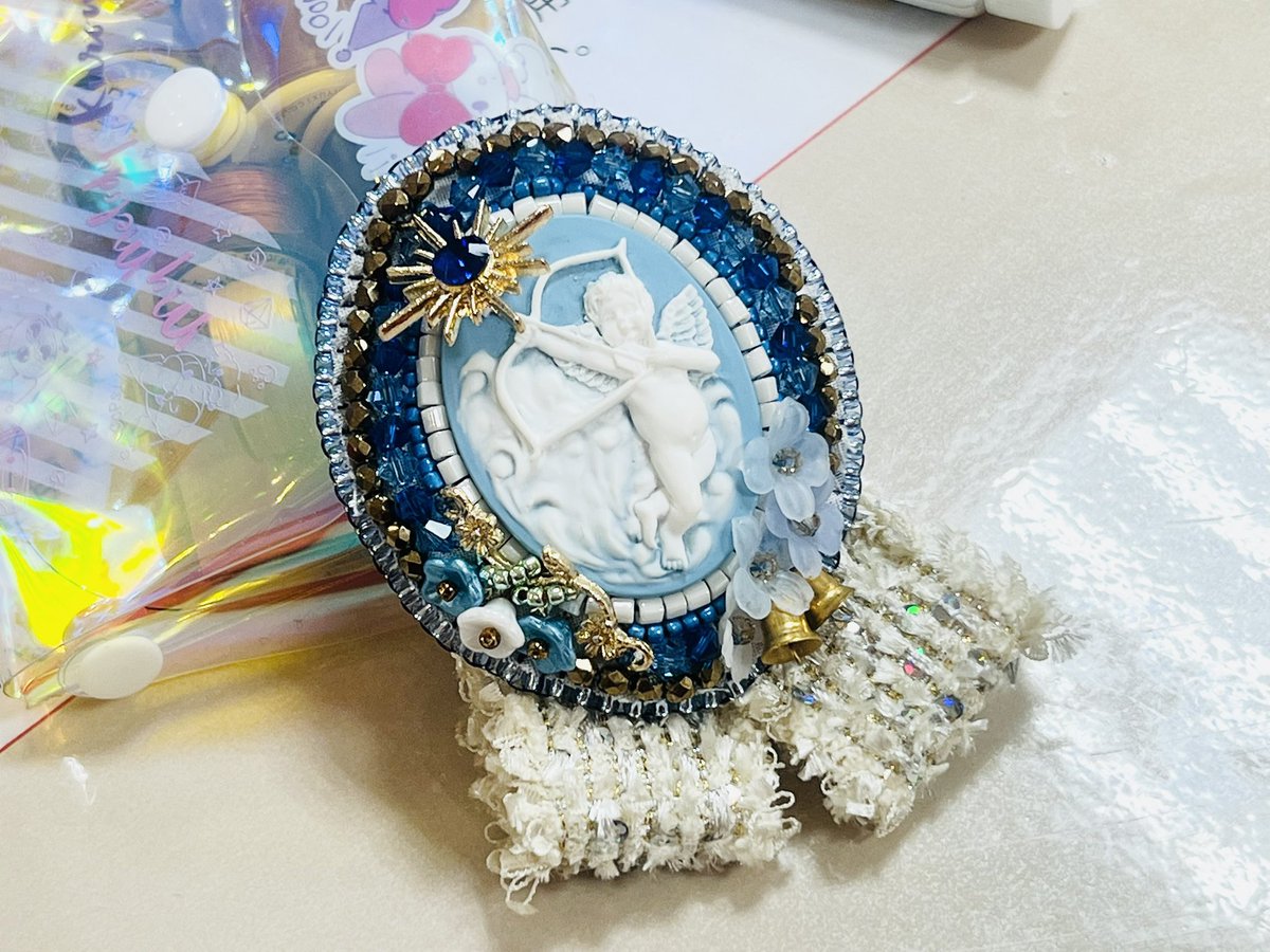 Image Editing Prompt for Accessory Background Replacement 2