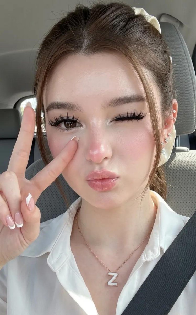 Realistic iPhone Selfie Portrait with Glass Skin 2
