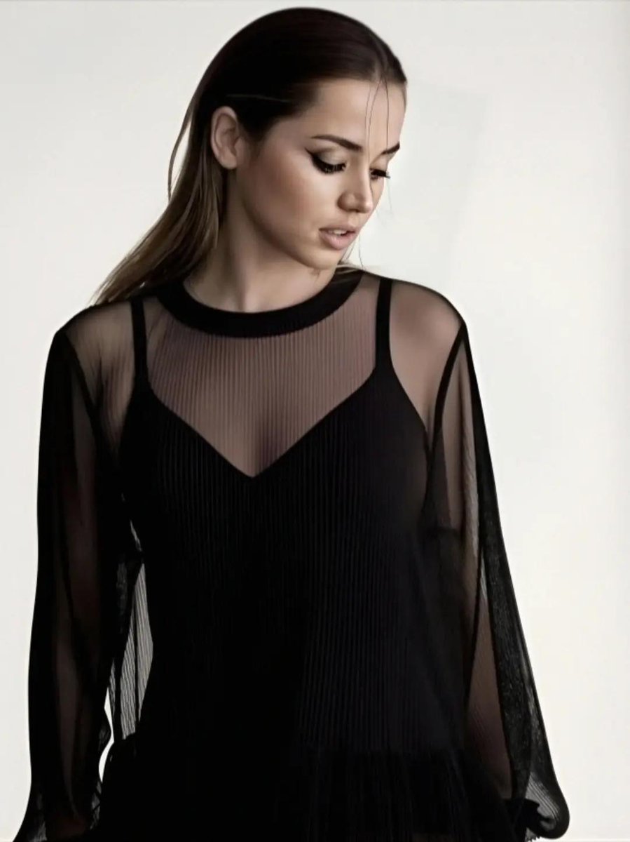 High-Fashion Editorial Portrait of Ana de Armas 3
