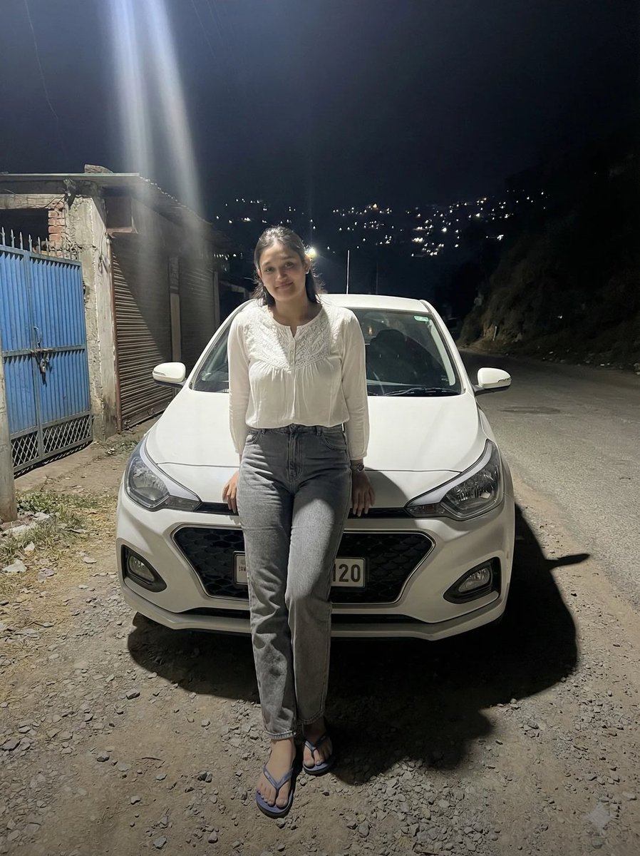 High-Contrast Night Portrait Prompt (Car)