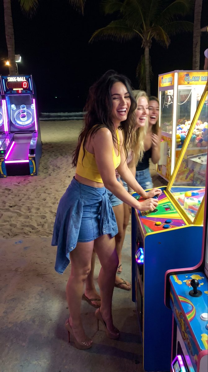 Beach Arcade Night iPhone Shot 3