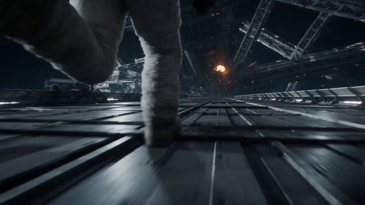 Space mechanic orbital collapse chase